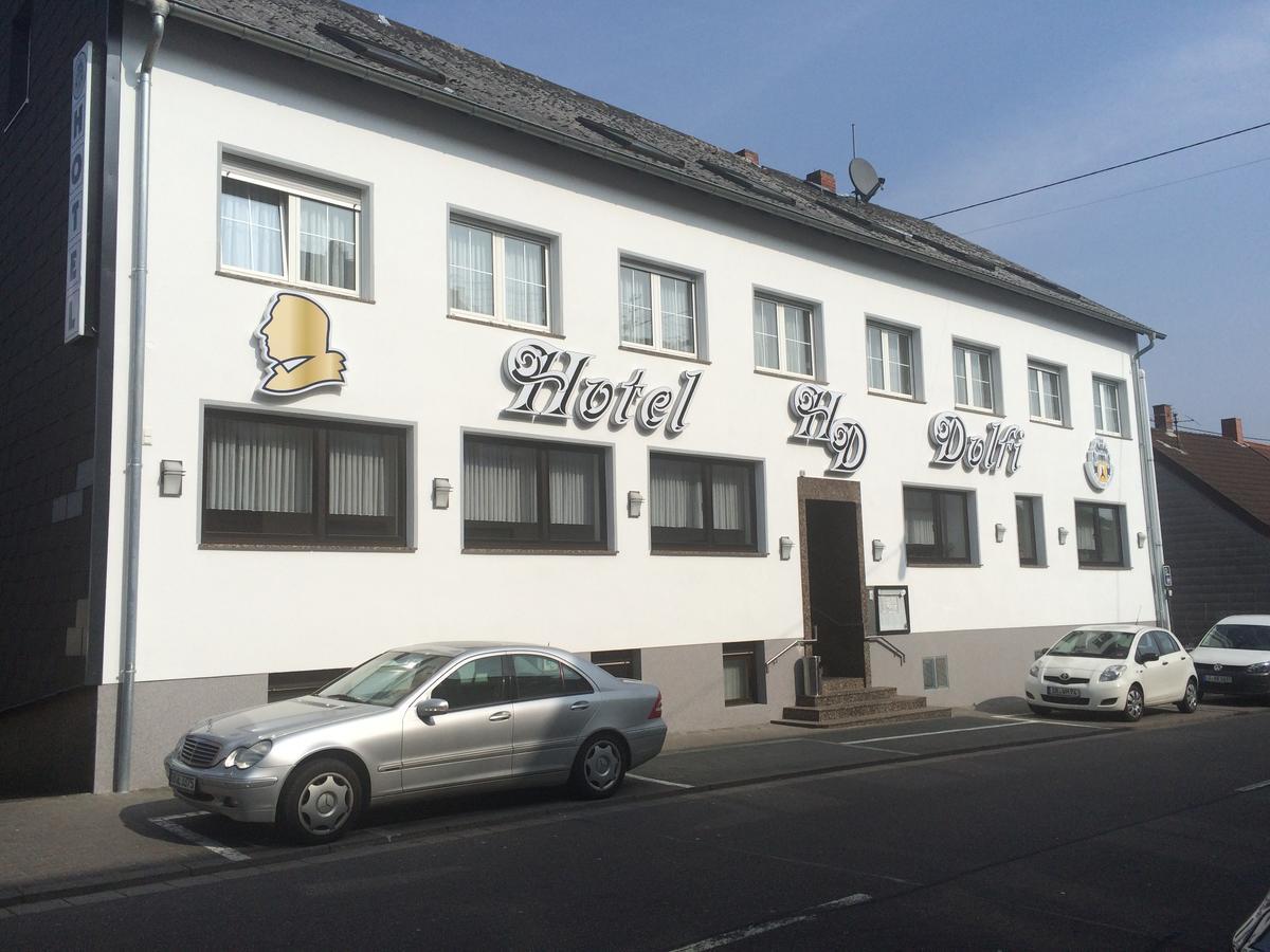 Dolfi Hotel & Restaurant Sulzbach  ภายนอก รูปภาพ